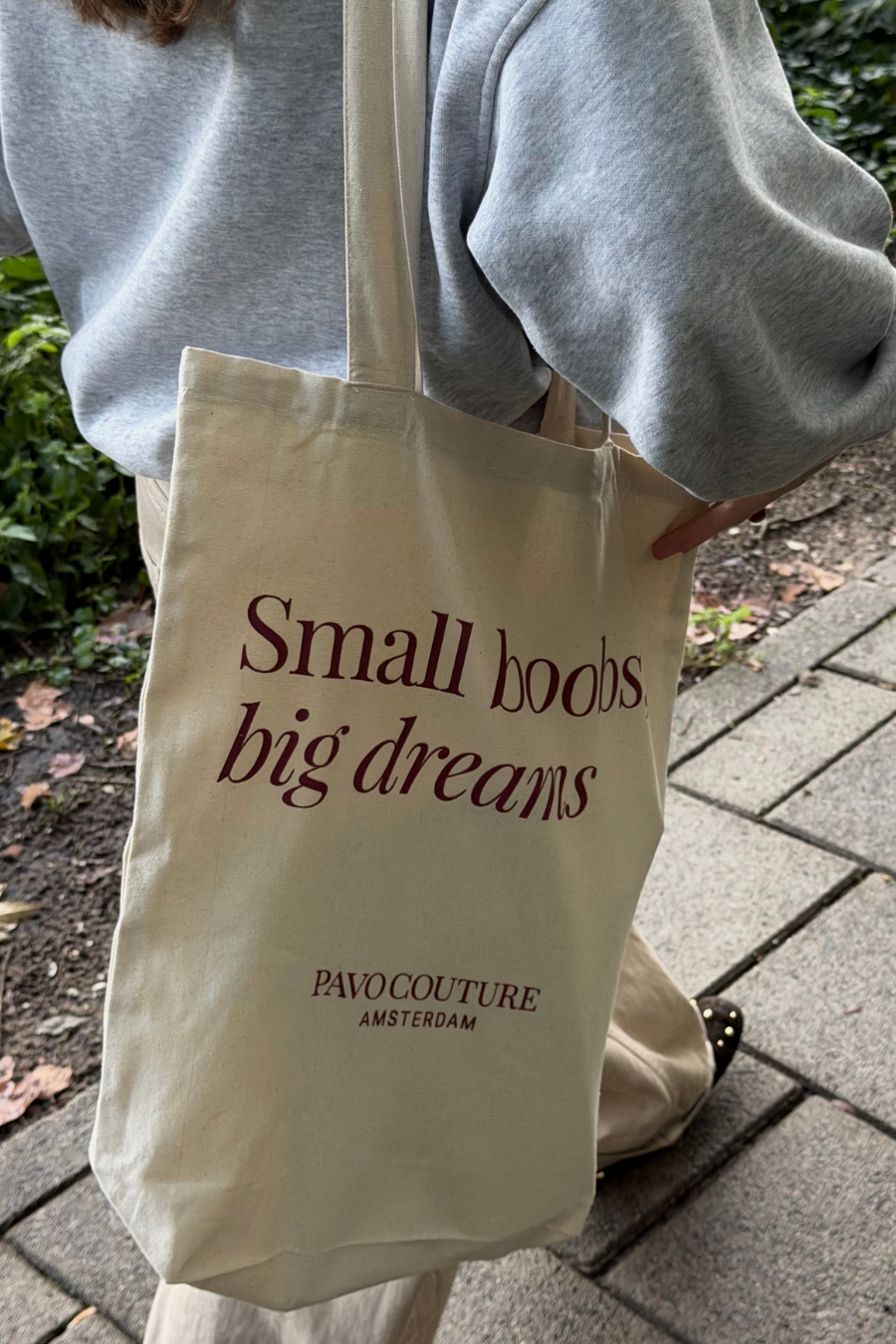 lopend met tote bag pavo couture