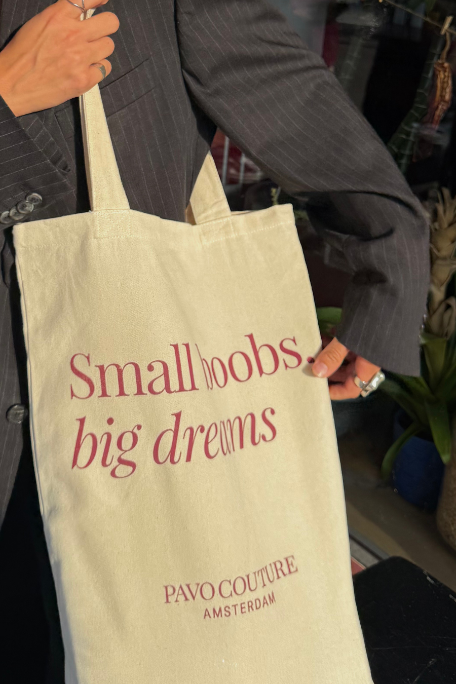 blazer met tote bag small boobs big dreams