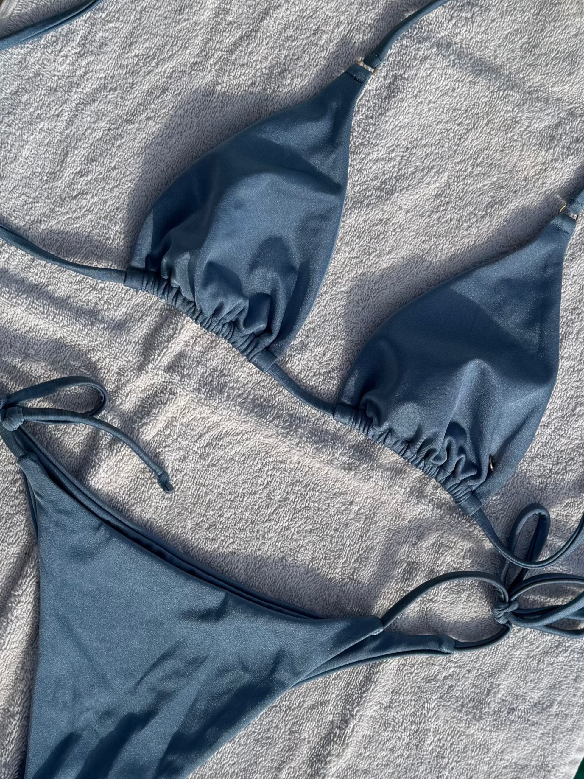 blauwe triangle bikini